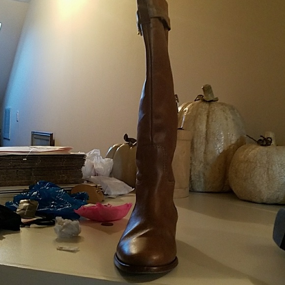 Boots - Picture 2 of 7